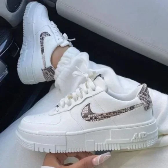 軽快! かわいい!!☆WMNS Nike Air Force 1 Pixel SE Women's Air Force 1 Pixel 'Sail Snake' Release Date . Nike SNKRS